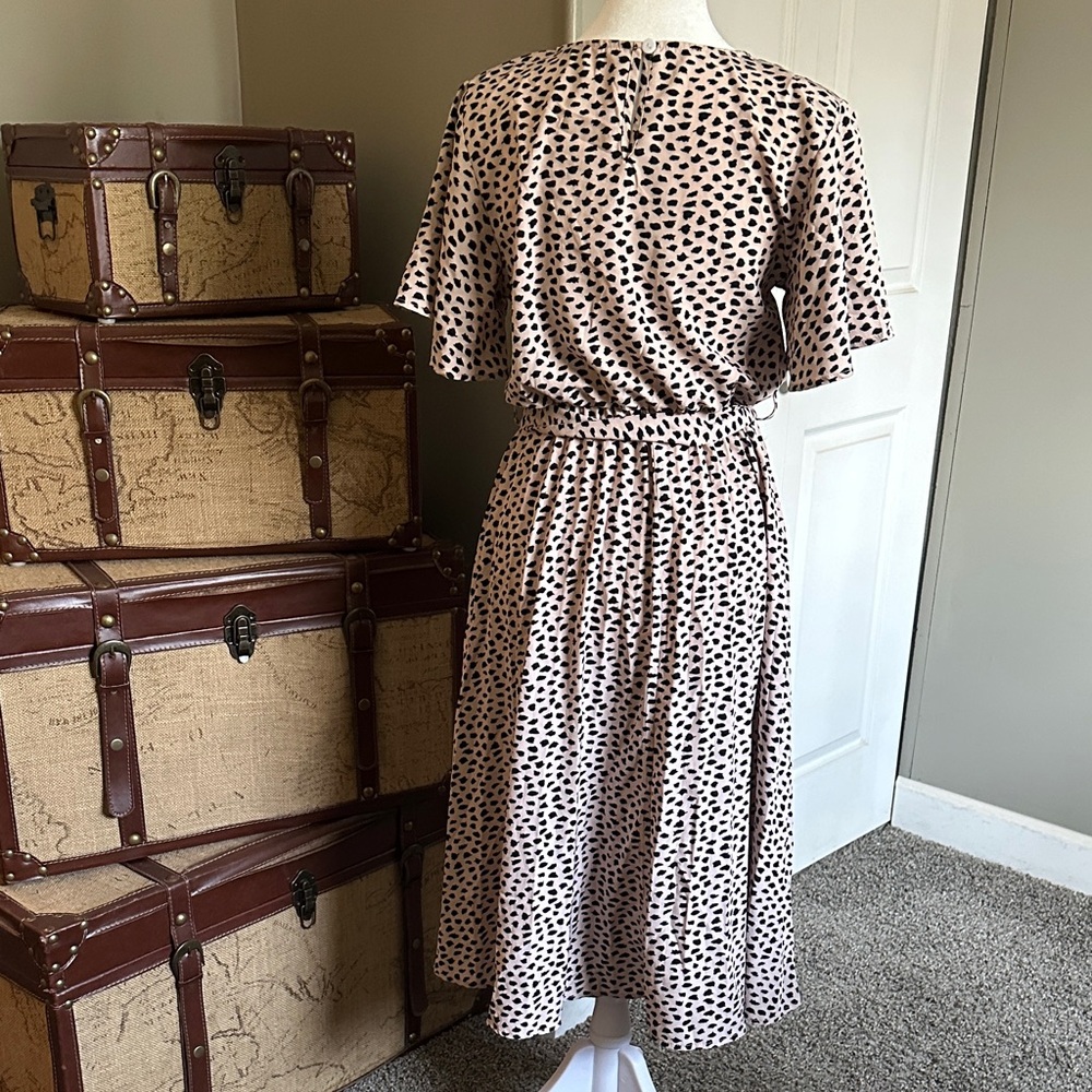 Leopard Midi Dress - Picture 5 of 5